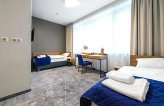 Отель Hotel Centrum Болеславец Просторный двухместный номер с 2 отдельными кроватями-2